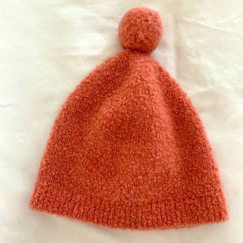 Everlane Teddy Italian Wool Beanie in Coral Pink One Size $35 EUC